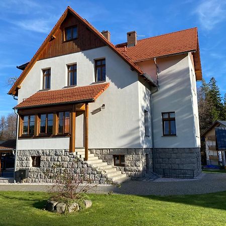 Willa Dzika Roza Szklarska Poręba Kültér fotó